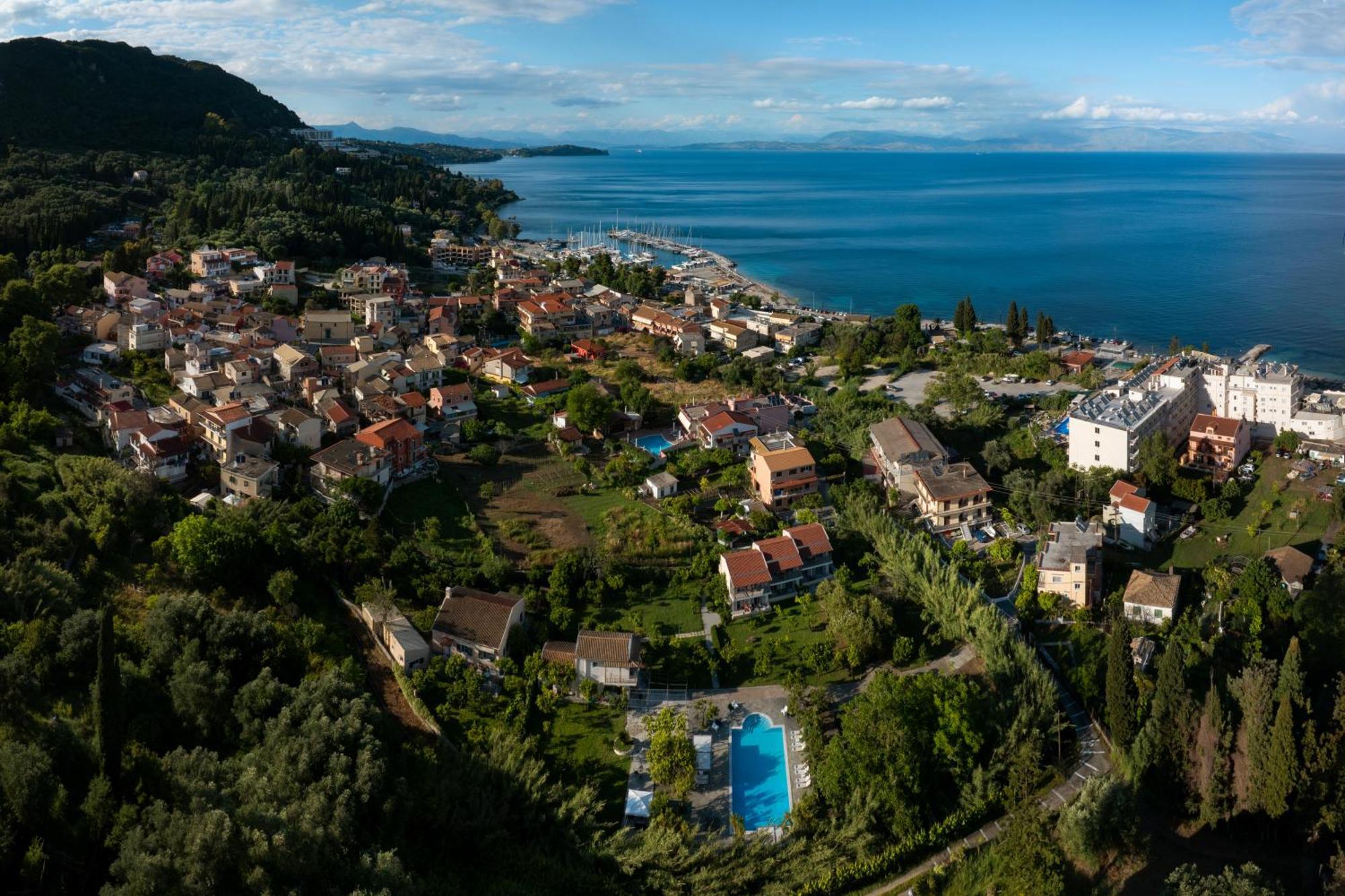 בניטסס Orange Grove Suites מראה חיצוני תמונה